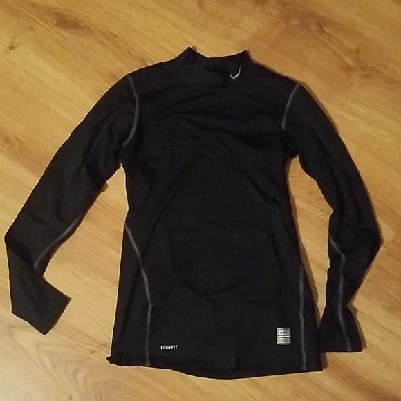 nike long sleeve thermal top